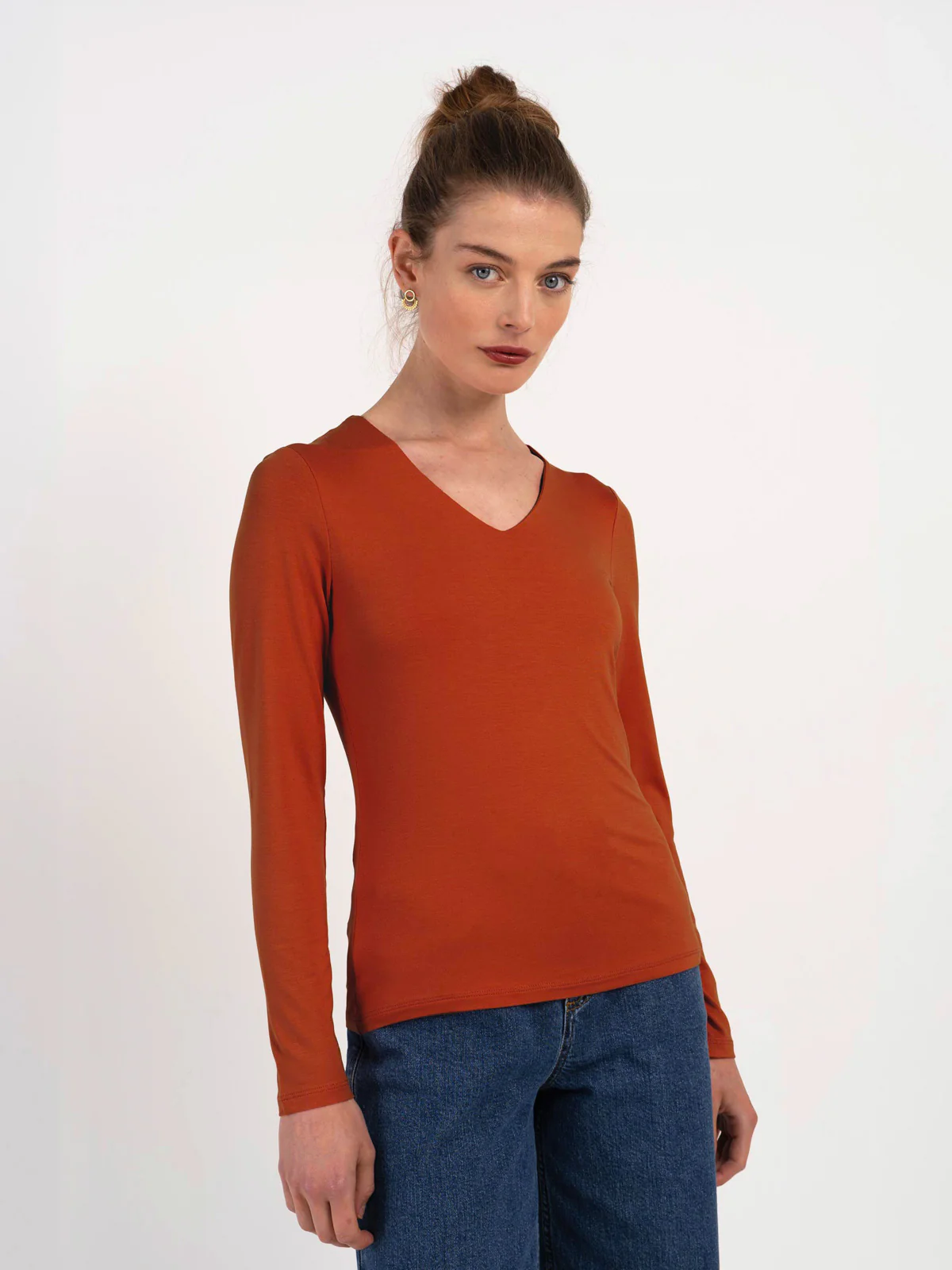 Jodi V Neck - Image 9